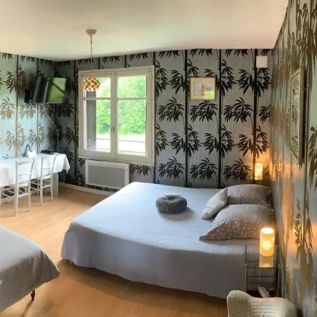Logis Les Tilleuls Saint-Cirgues-de-Jordanne