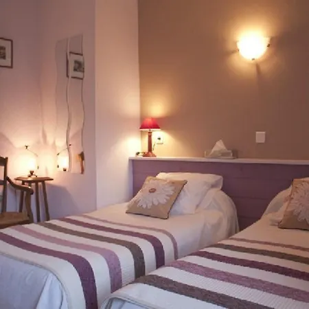 Logis Les Tilleuls 2* Saint-Cirgues-de-Jordanne