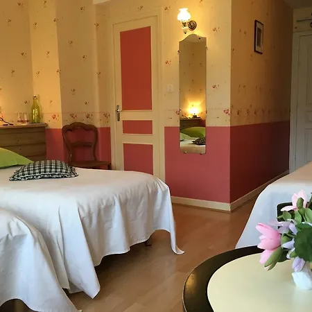 Logis Les Tilleuls Szálloda